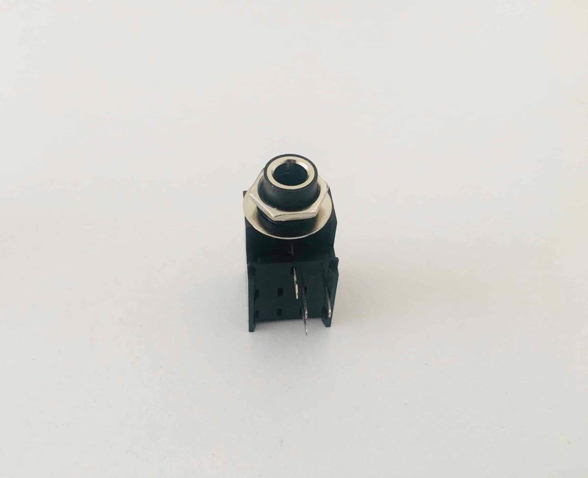 Jack imput 1/4 Mono, 4 pin para Amplificadores Fender