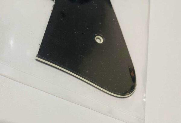 Pickguard para Gibson Les Paul Standard o Custom - Negro 3 capas (Parchment) - Image 2