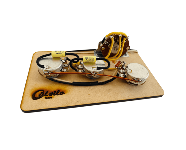 Arnés para Stratocaster (Squier) configuración SSS, solo para cavidad de electrónica Full.
